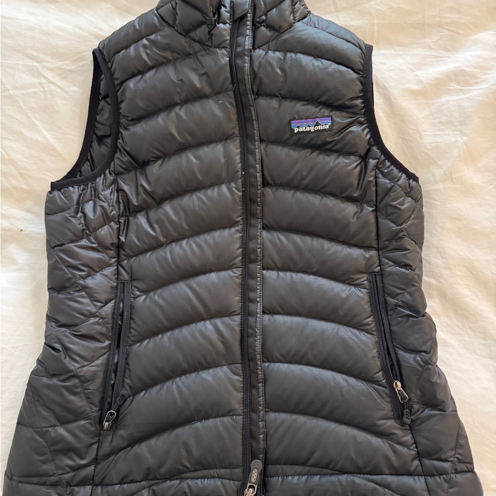 Patagonia Women's Dark Gray Quilted Vest